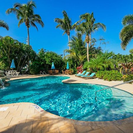 Tropical Breeze Resort Bee Ridge Buitenkant foto