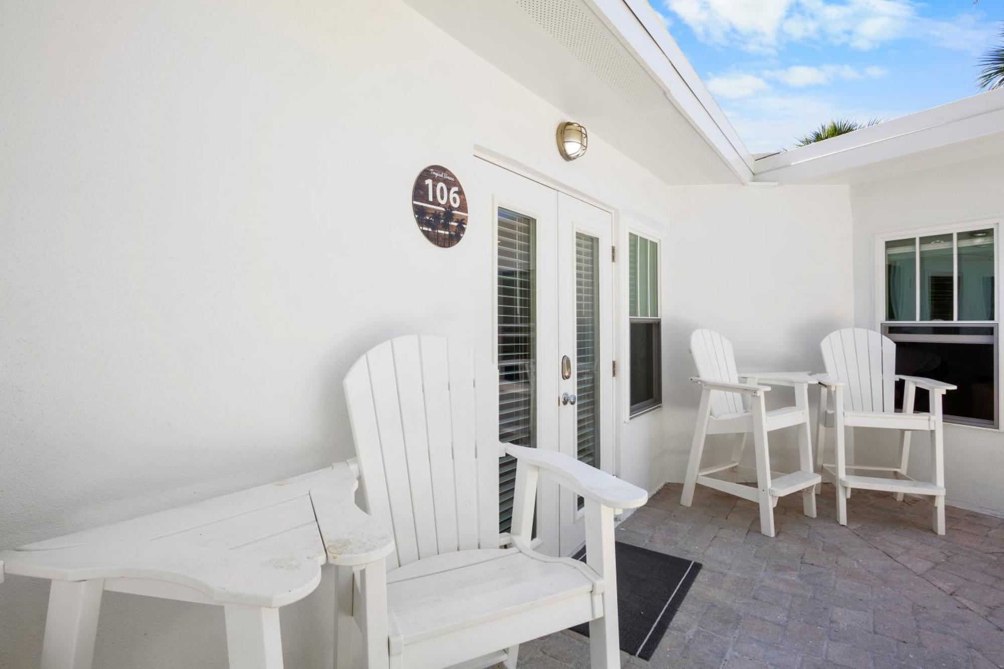 Tropical Breeze Resort Bee Ridge Buitenkant foto