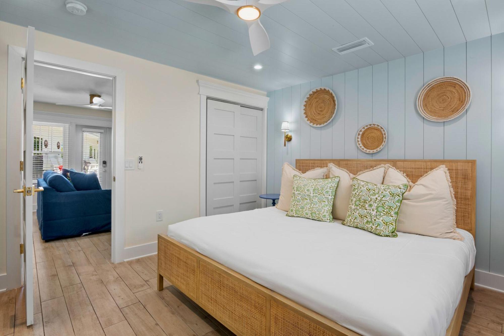 Tropical Breeze Resort Bee Ridge Buitenkant foto