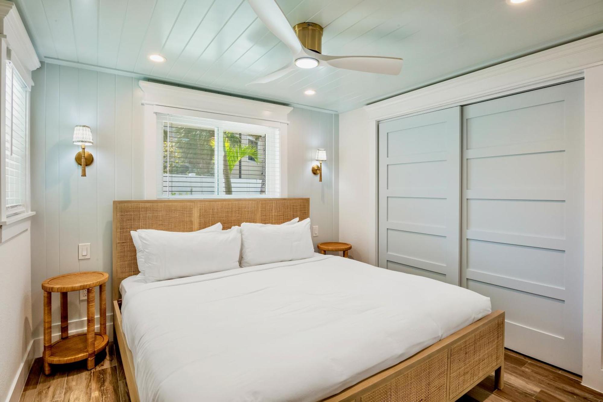 Tropical Breeze Resort Bee Ridge Buitenkant foto