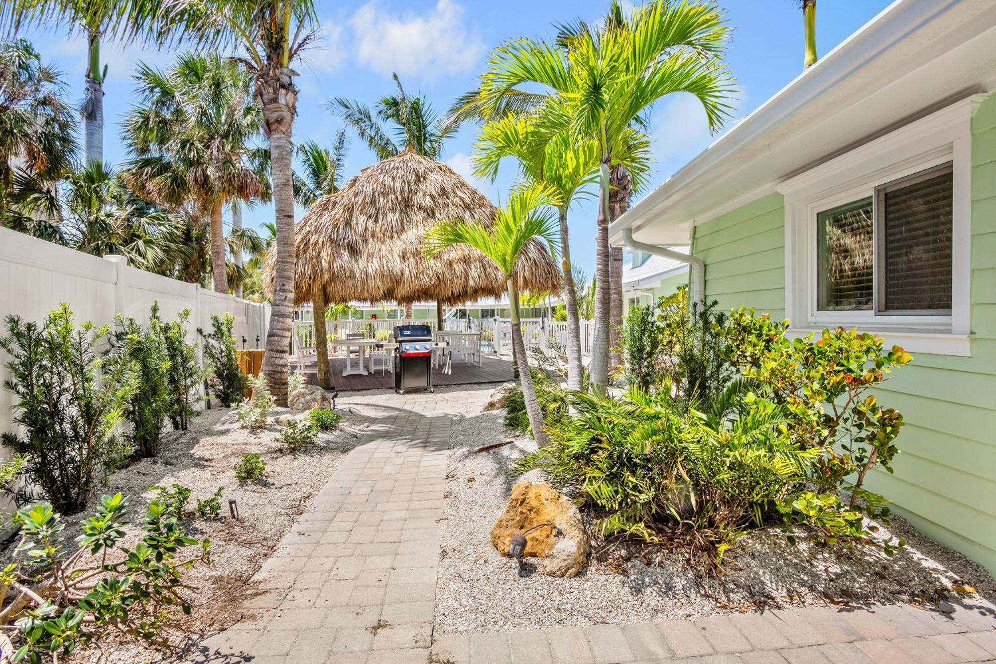 Tropical Breeze Resort Bee Ridge Buitenkant foto