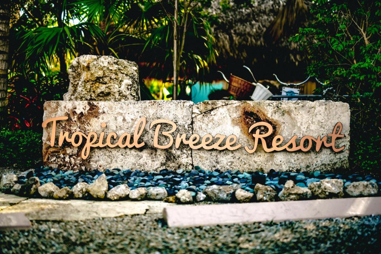 Tropical Breeze Resort Sarasota Buitenkant foto