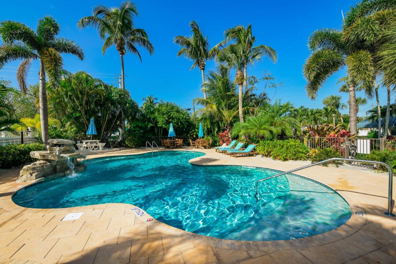 Tropical Breeze Resort Bee Ridge Buitenkant foto